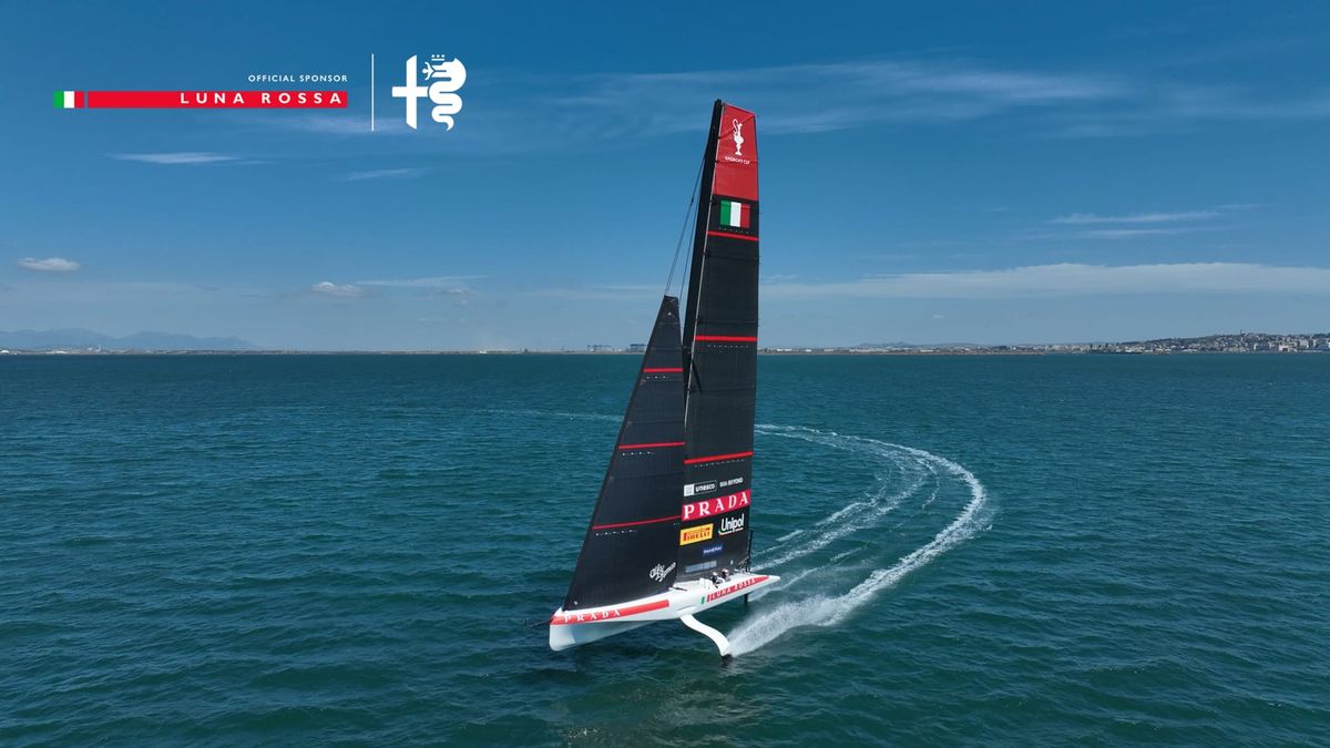 Alfa Romeo Swaps Tyres for Sails