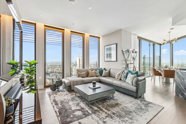 £3.5M Luxury 3-Bed Apartment with Iconic London Views