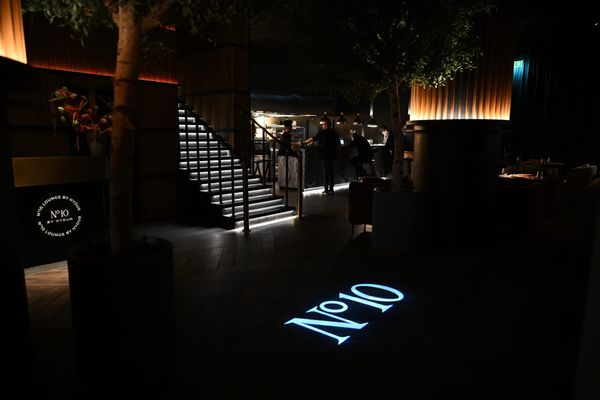Number 10 Lounge