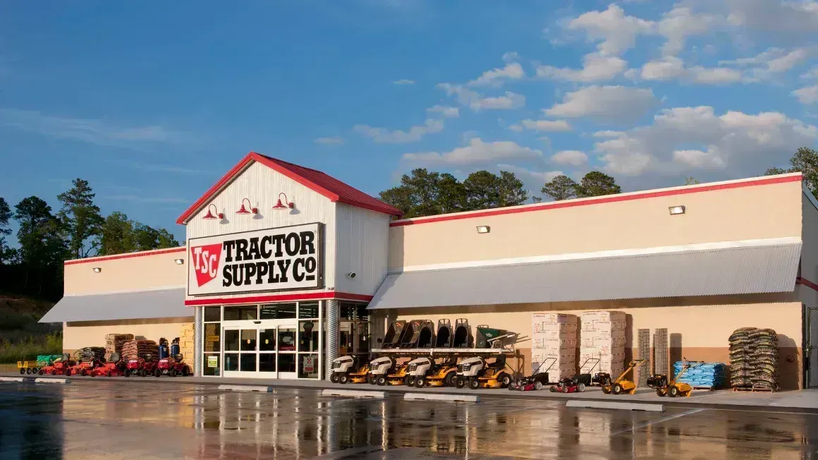 Tractor Supply, Starlink and 4-H partner to support rural youth