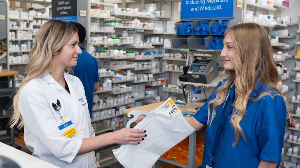 Walmart marks 20 years of $4 generics