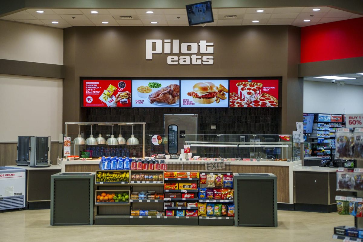 パイロットフライ　PILOT FRY Trveler Pilot launches Pilot eats food brand across travel centers