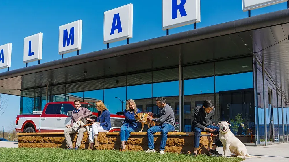 Walmart and Best Friends Animal Society partner to celebrate National Pet Month