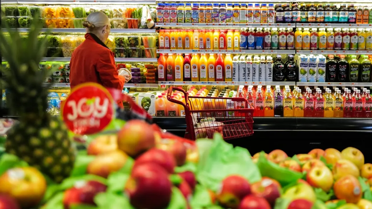 Circana: Consumers cut discretionary spending as food costs rise in May