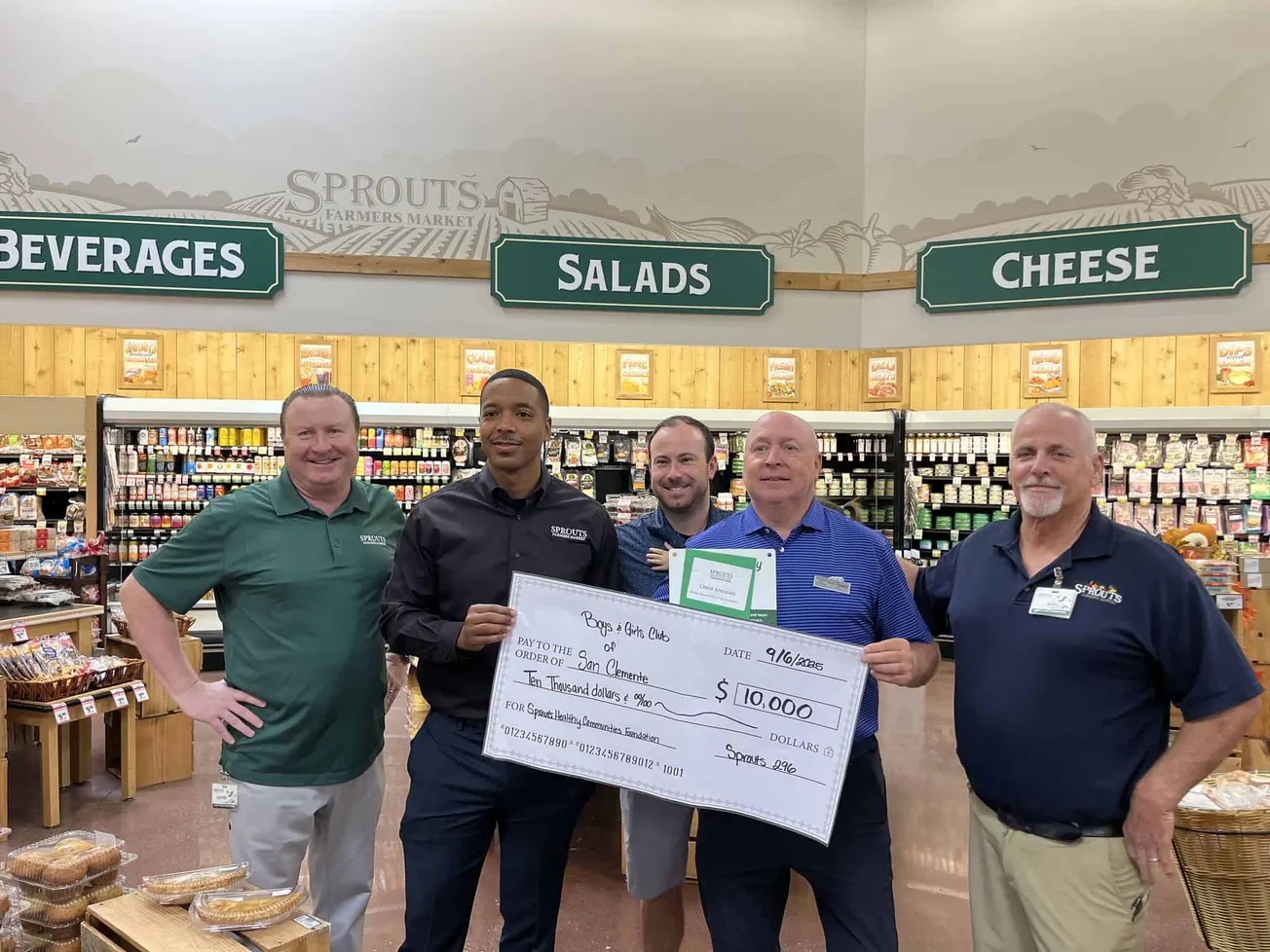 Sprouts Healthy Communities Foundation awards 550+ in-store donations in one day