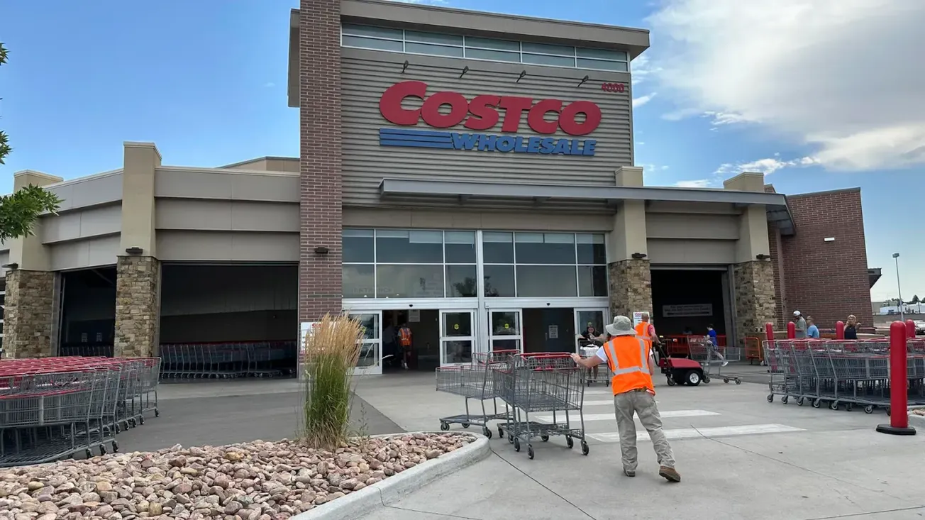 Costco defies retail slowdown with August traffic growth