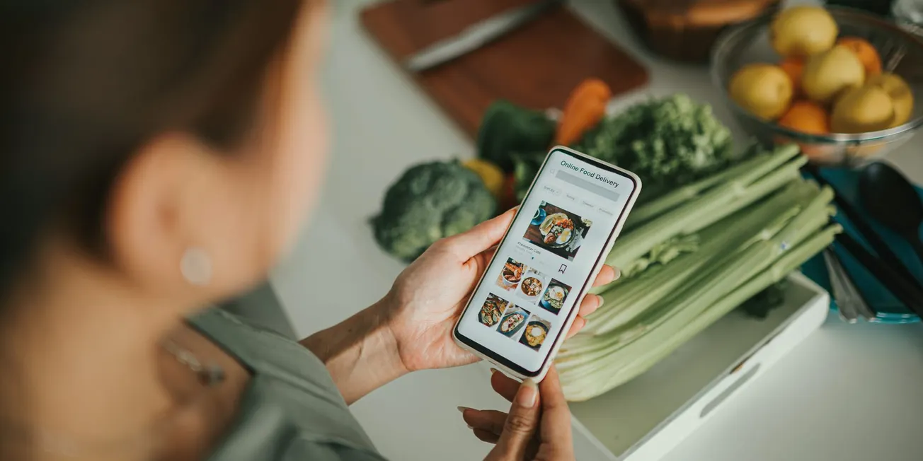 Delivery drives U.S. e-grocery market to new heights