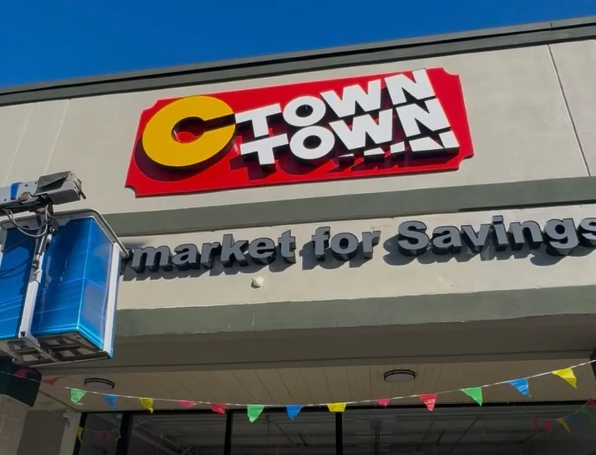 CTown Supermarkets celebrates their 50th anniversary with a ‘Surprise & Delight’ initiative