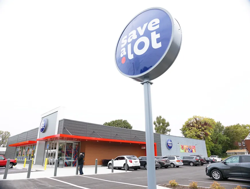 Save A Lot donates over 100,000 bags of food to charities across the country