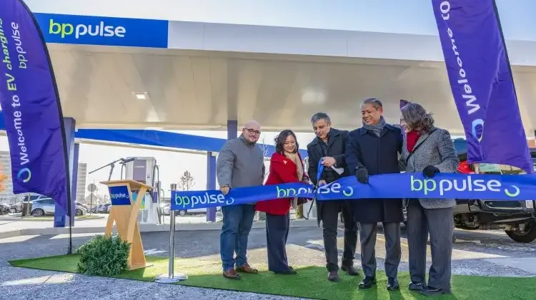 bp pulse opens EV charging hub near Chicago O’Hare