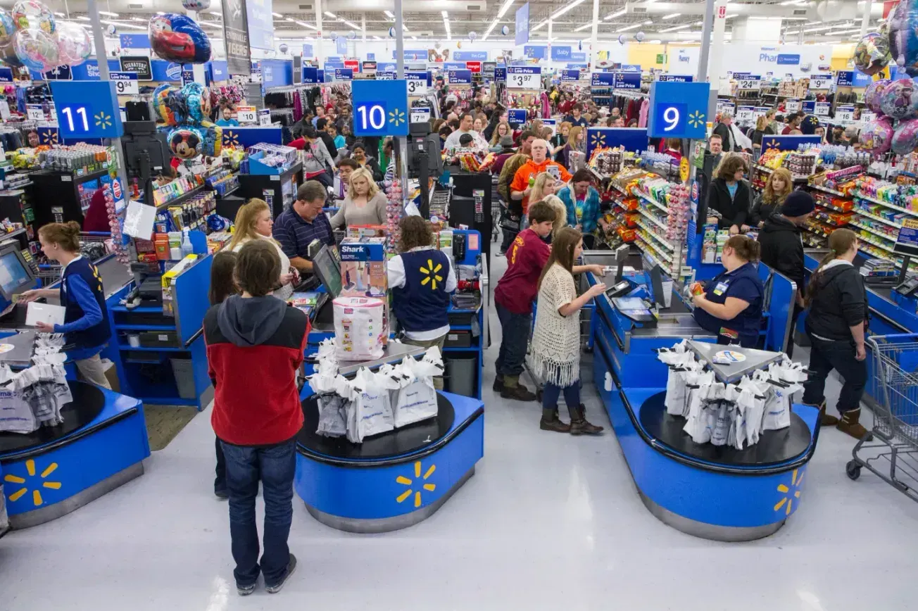 Walmart posts solid Q4, expands dividend streak to 53 years