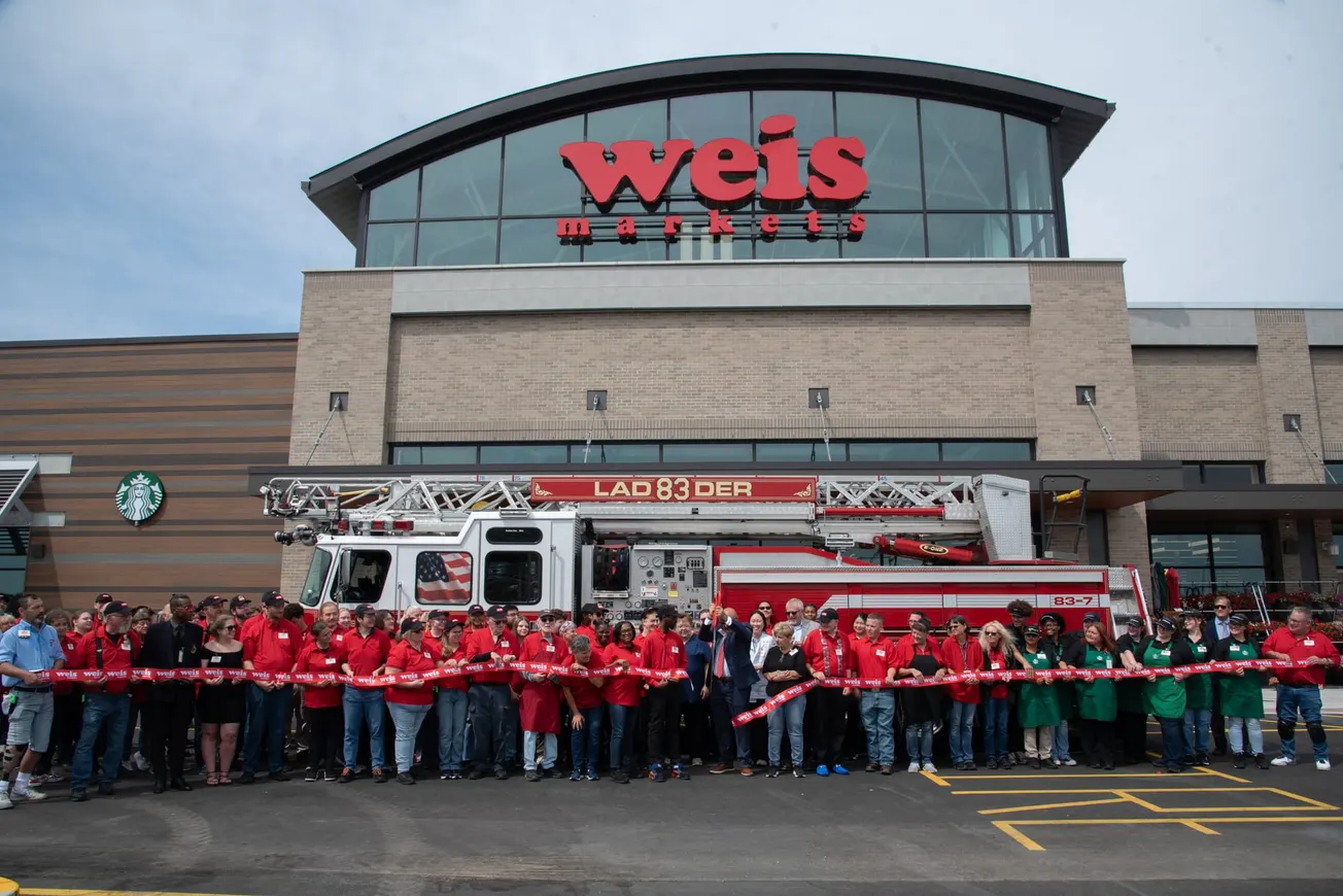 Weis Markets celebrates grand opening of its Millsboro store