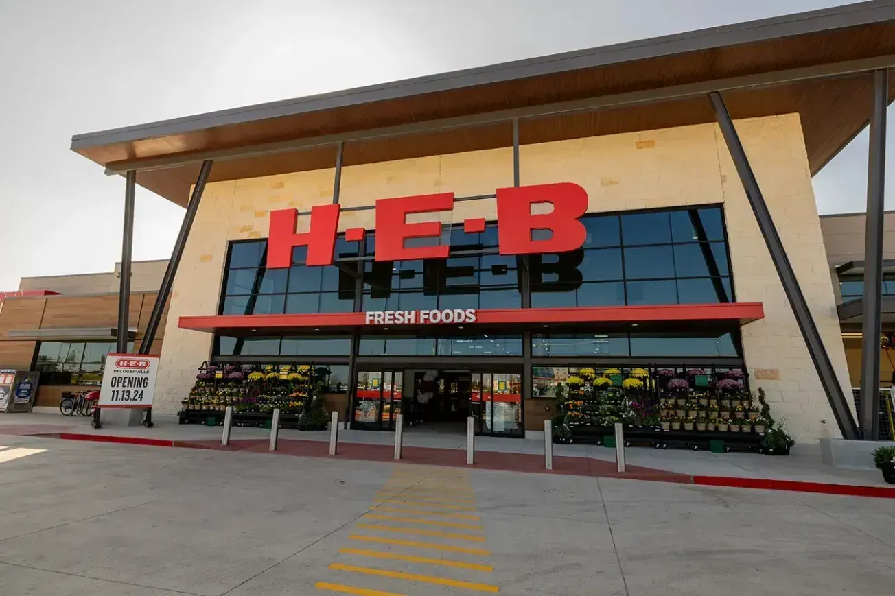 H-E-B announces plans to invest $700 million to expand its supply chain operations