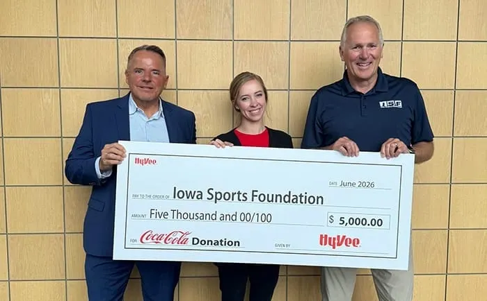 Hy-Vee and Coca-Cola donate $5,000 to Iowa Sports Foundation