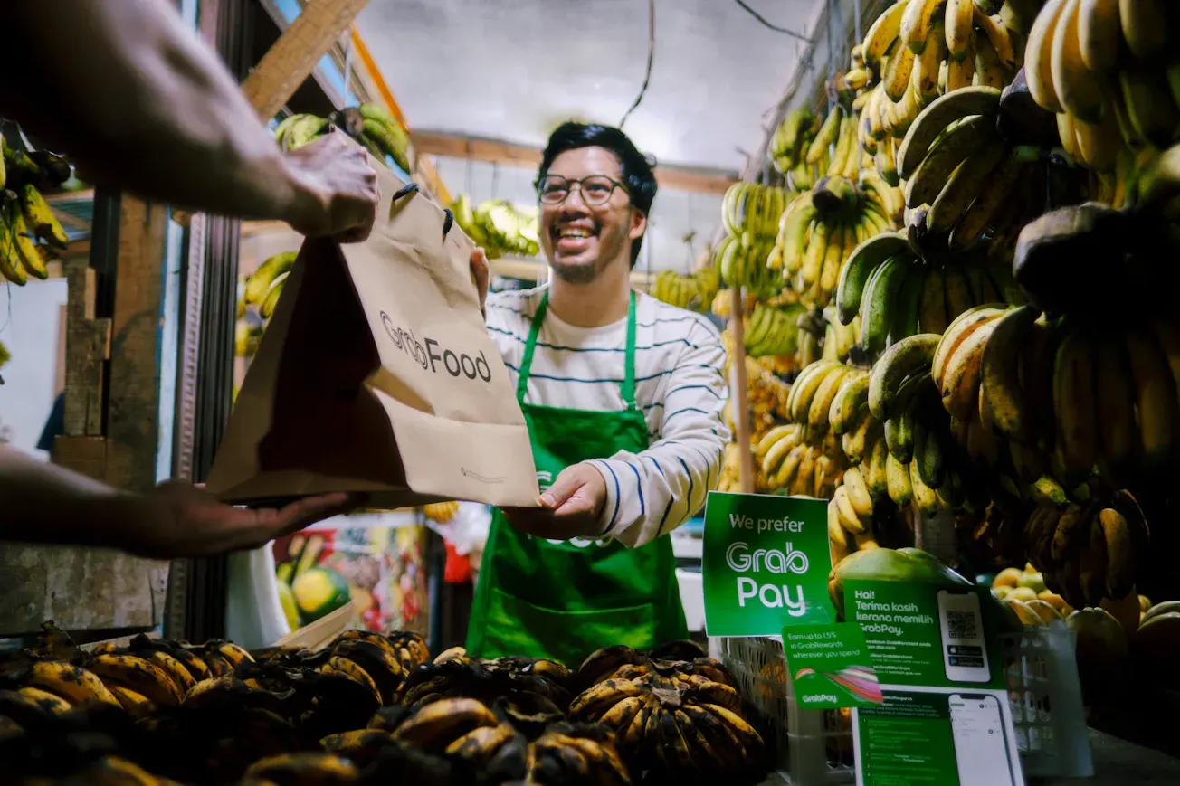 Dual fulfillment strategies fuel U.S. eGrocery surge