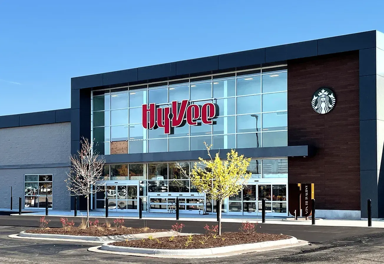 Hy-Vee launches GLP-1 wellness program, offers free enrollment to first 1,000 sign-ups