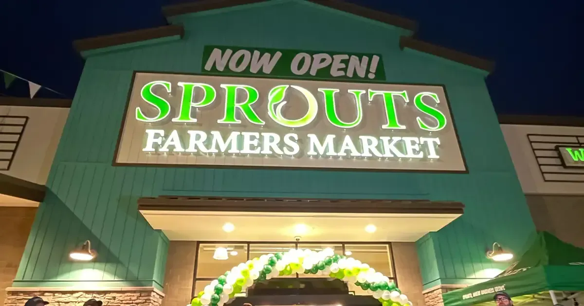 Sprouts Farmers Market opens new store in Mesa, Arizona