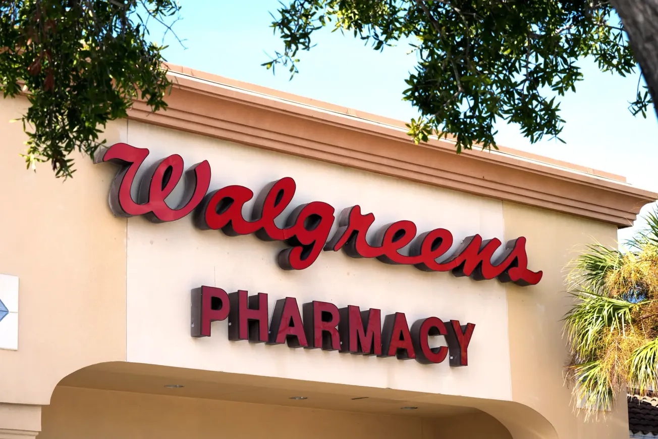 Walgreens cuts planned store closures