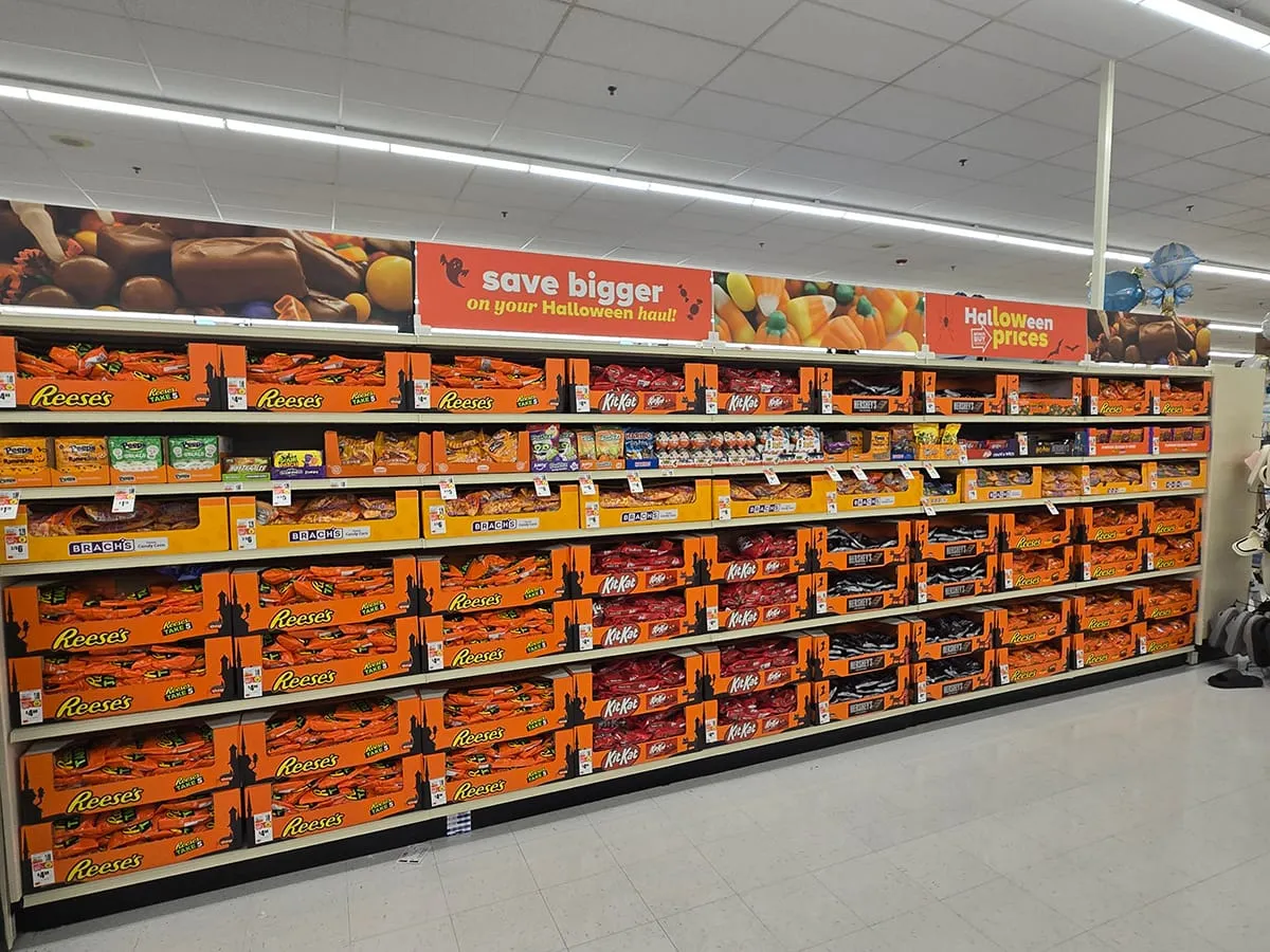 Trick-or-Treat, shoppers want something sweet: GIANT and MARTIN’S share Halloween favorites