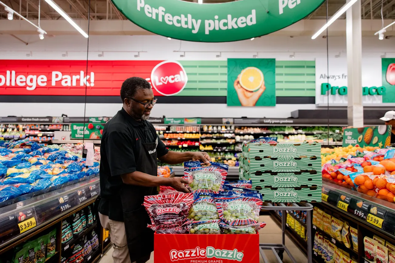 The Winn-Dixie Company and DLJ Produce partner to support the USO ahead of Veterans Day