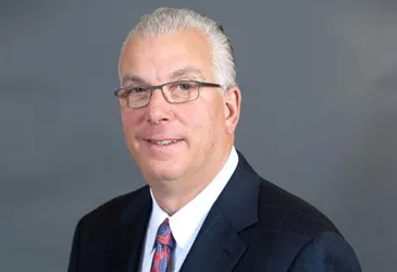 Giant Eagle president, COO to retire