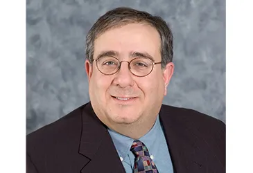 Click-and-mortar sellers hold edge in big-ticket tech