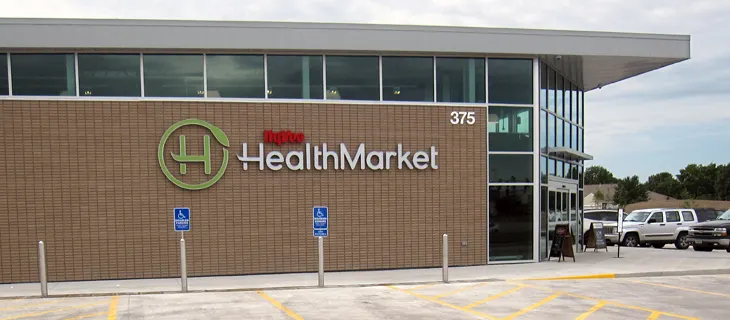Hy-Vee opens HealthMarket store