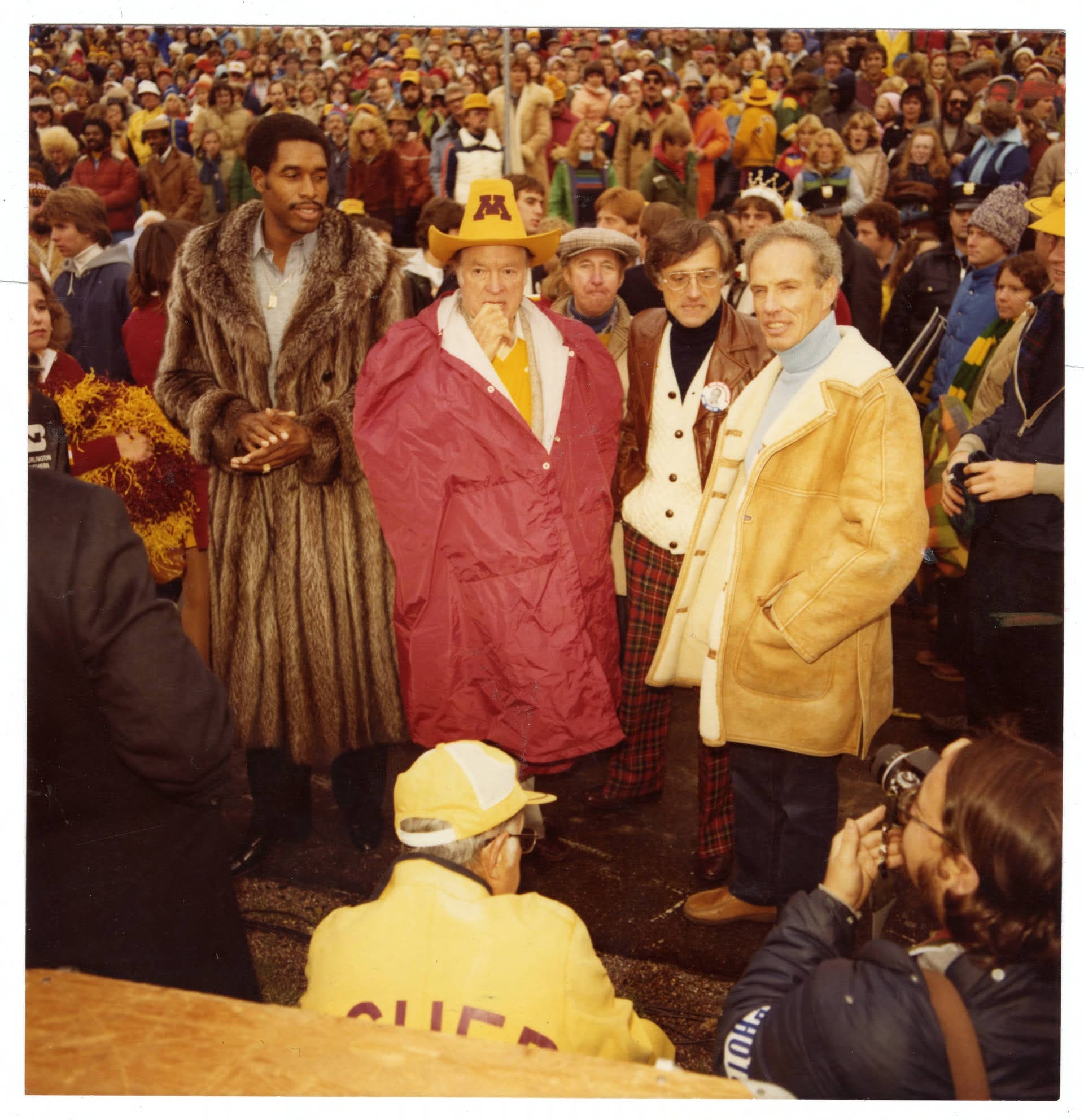 Dave Winfield and Bob Hope at the 1980 University of Minnesota Homecoming game.