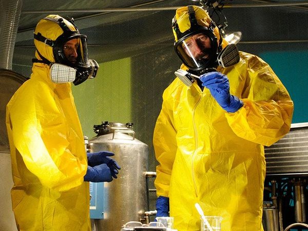 Jesse and Walter do some science together.