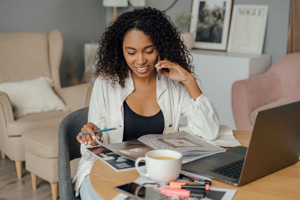 10 Side Hustles You Can Start While Working Full Time (From Someone Who’s Tried Most of Them)