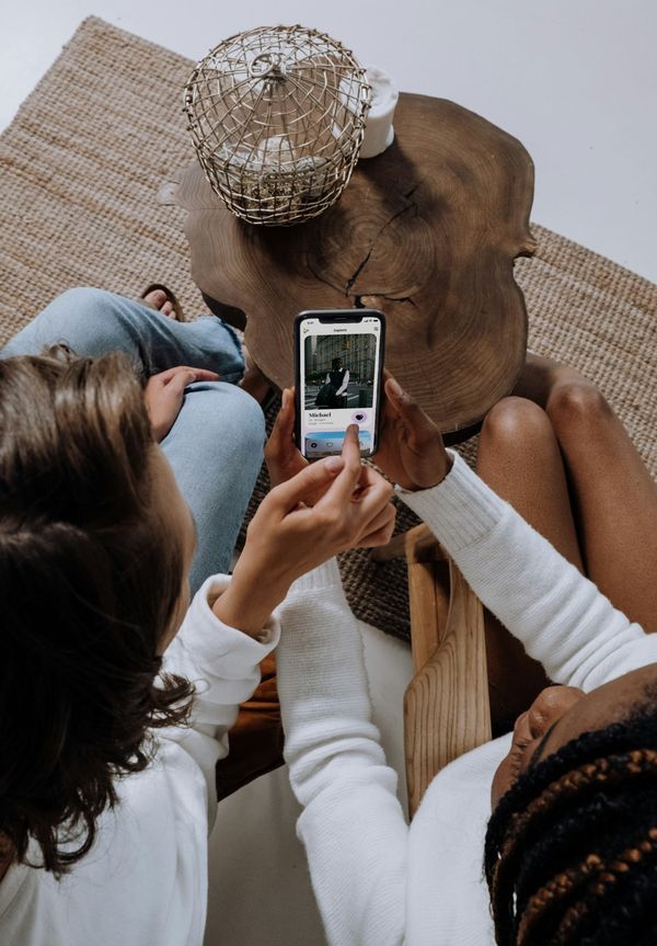 Should I Start Using Dating Apps?