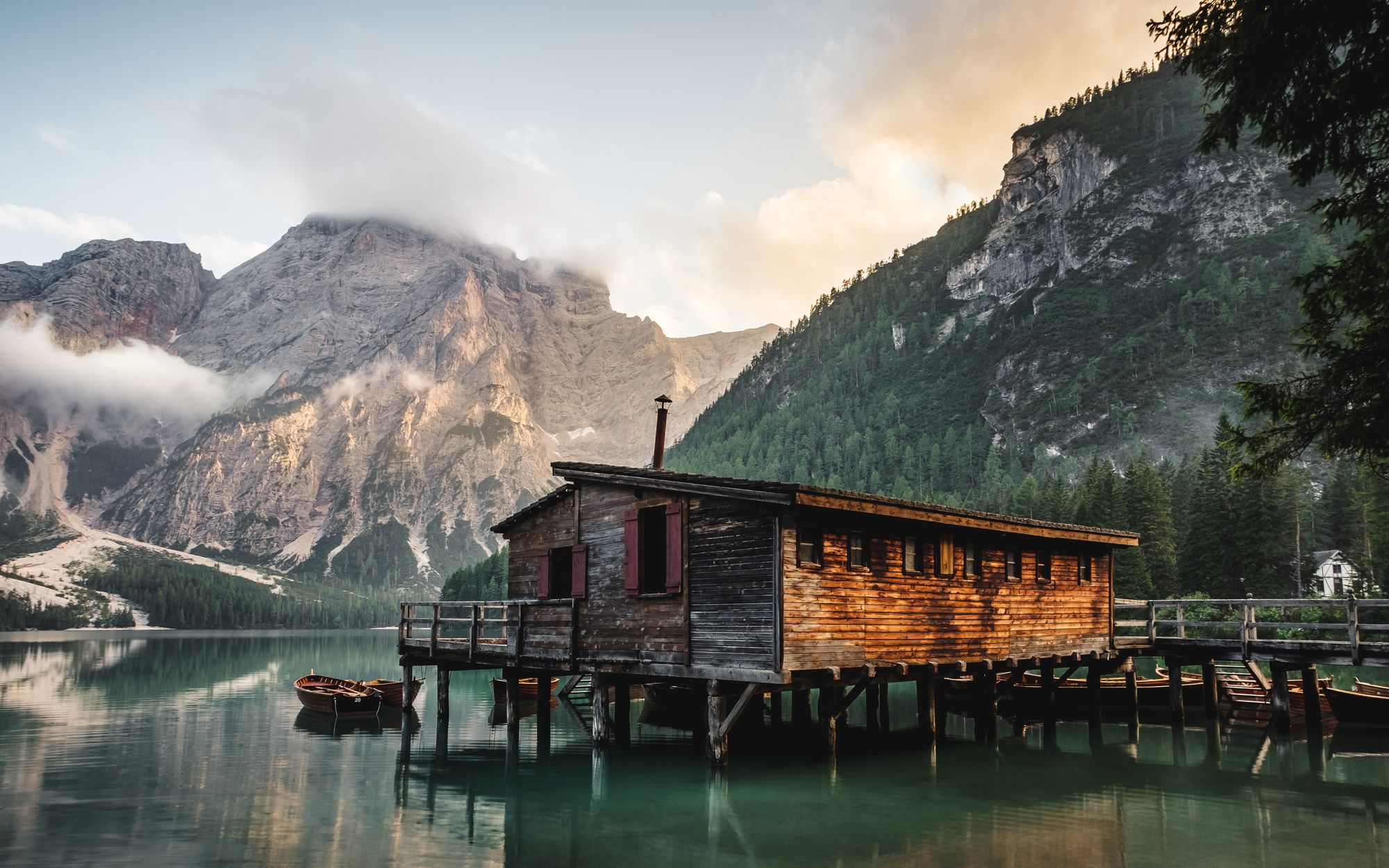 Holzhütte am See
