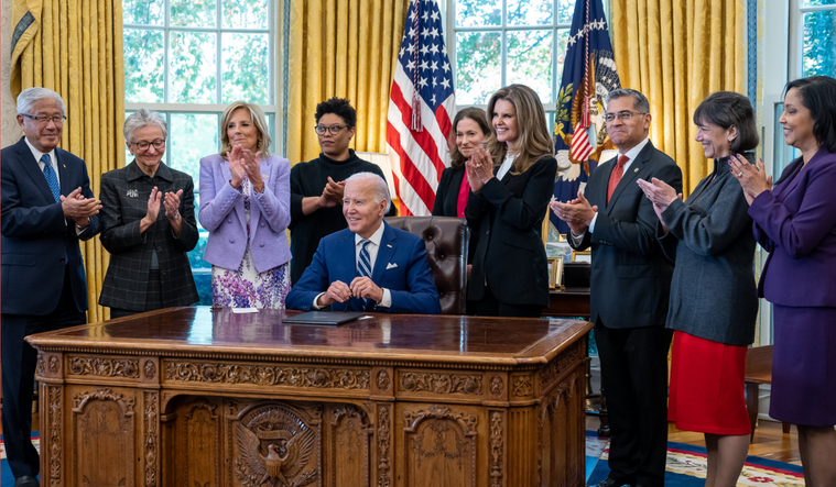 Maria Shriver, President Joe Biden, First Lady Jill Biden, and Carolyn Mazure