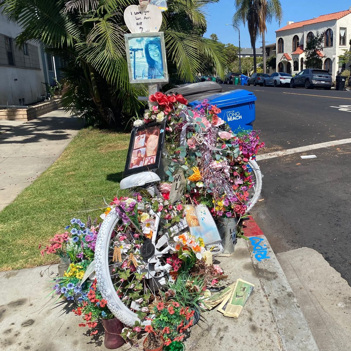 Traffic fatality memorial sign program would cost city $100K, officials say