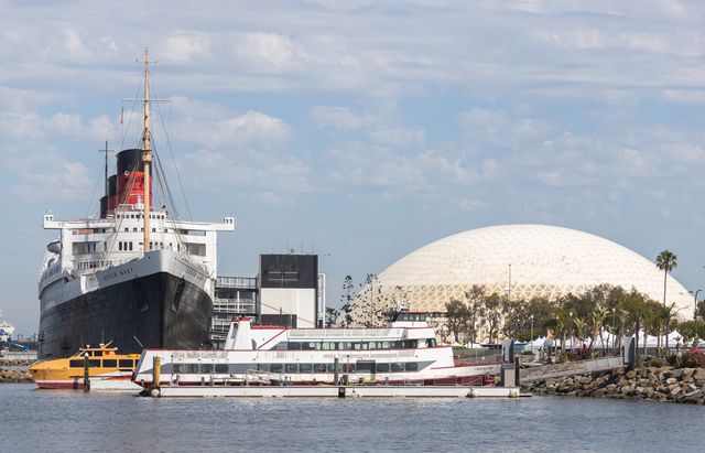 Man, woman assaulted by 3 attackers near the Queen Mary, police say