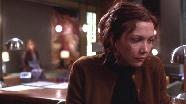 Review: Secretary (2002)