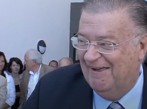 Les archives > La loi des cons