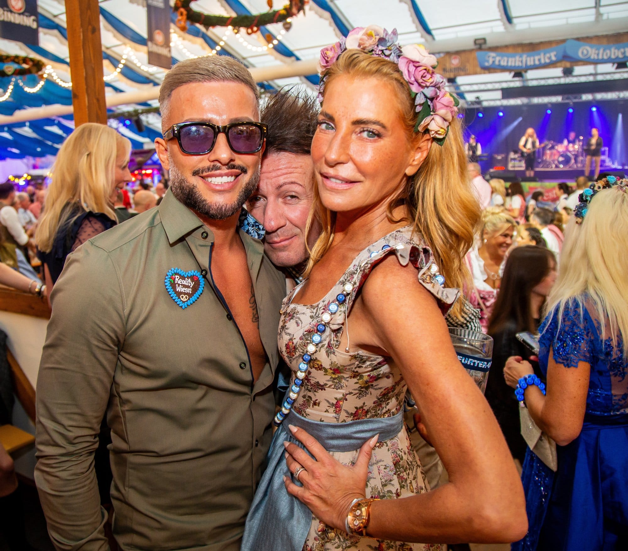 Realitystars bei der Reality Wiesn im Festzelt des Frankfurter Oktoberfests