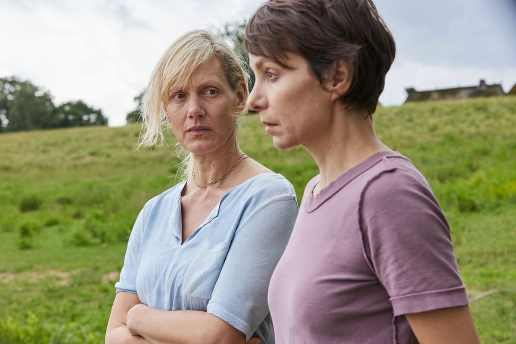 Anna Schudt und Julia Koschitz in "Das verschwundene Kind"