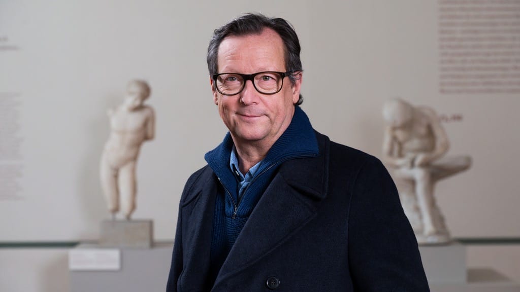 Matthias Brandt im Museum für "Terra X: Die Geschichte der Deutschen"