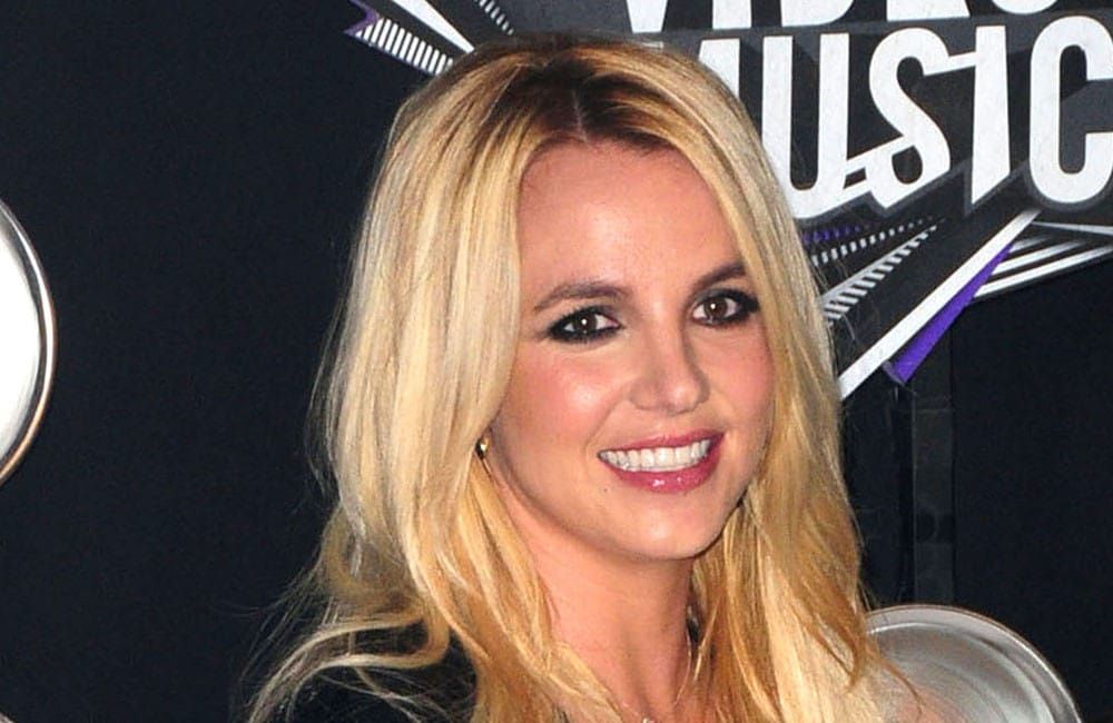 Britney Spears - MTV Video Music Awards 2011 - Famous