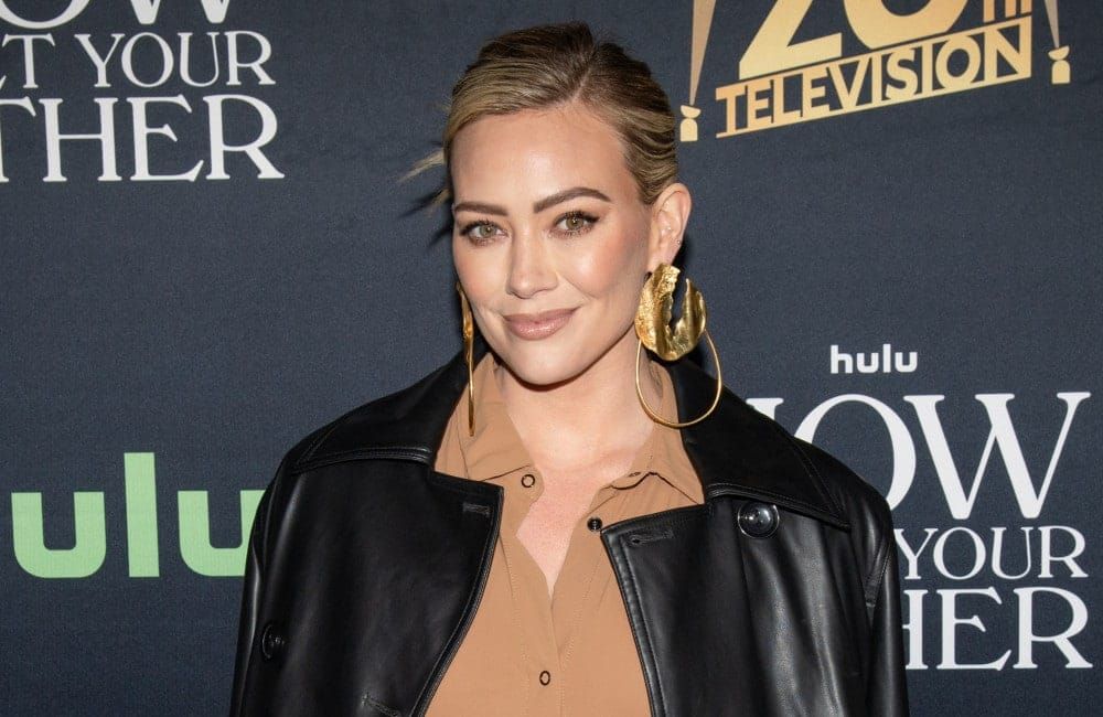 Hilary Duff - How I Met Your Father - Avalon