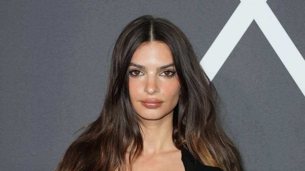 Emily Ratajkowski