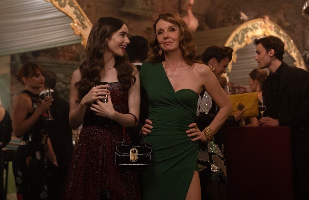 Lily Collins - Emily In Paris - Netflix