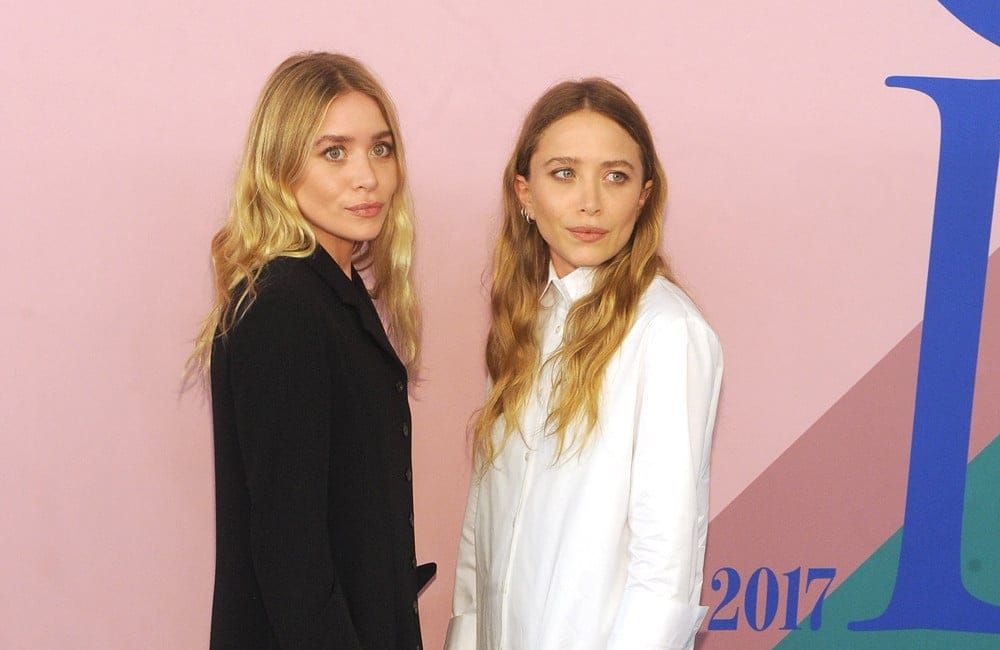 Ashley and Mary-Kate Olsen -  The 2017 CFDA Fashion Awards in New York - Splash