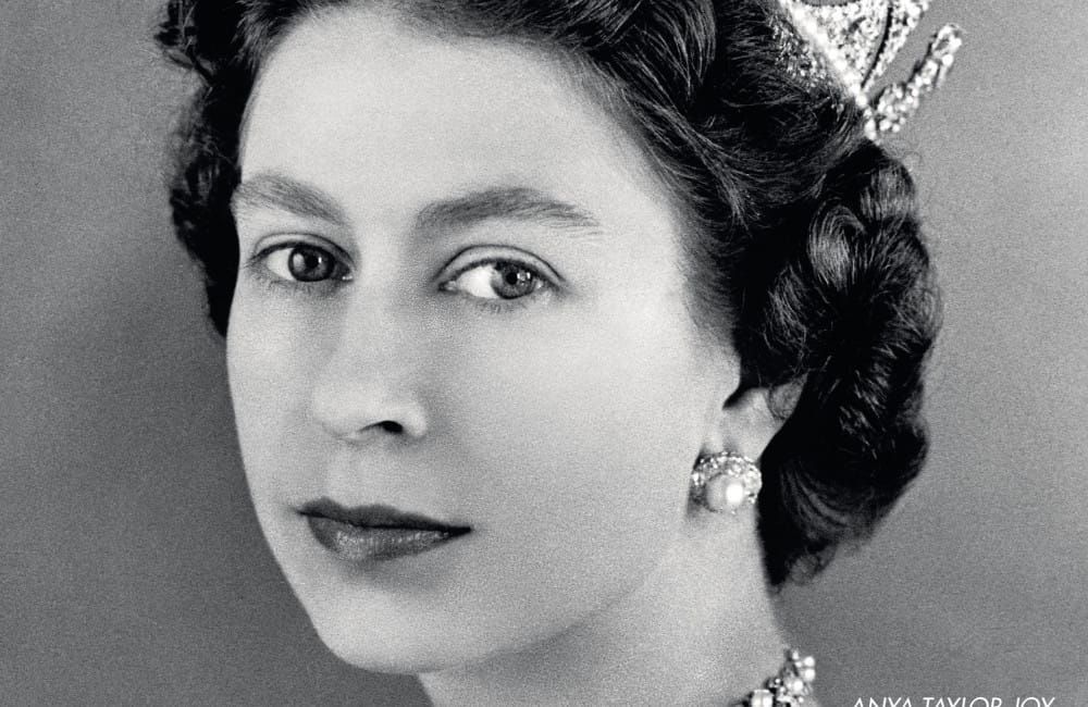 Queen Elizabeth covers British Vogue ONE USE