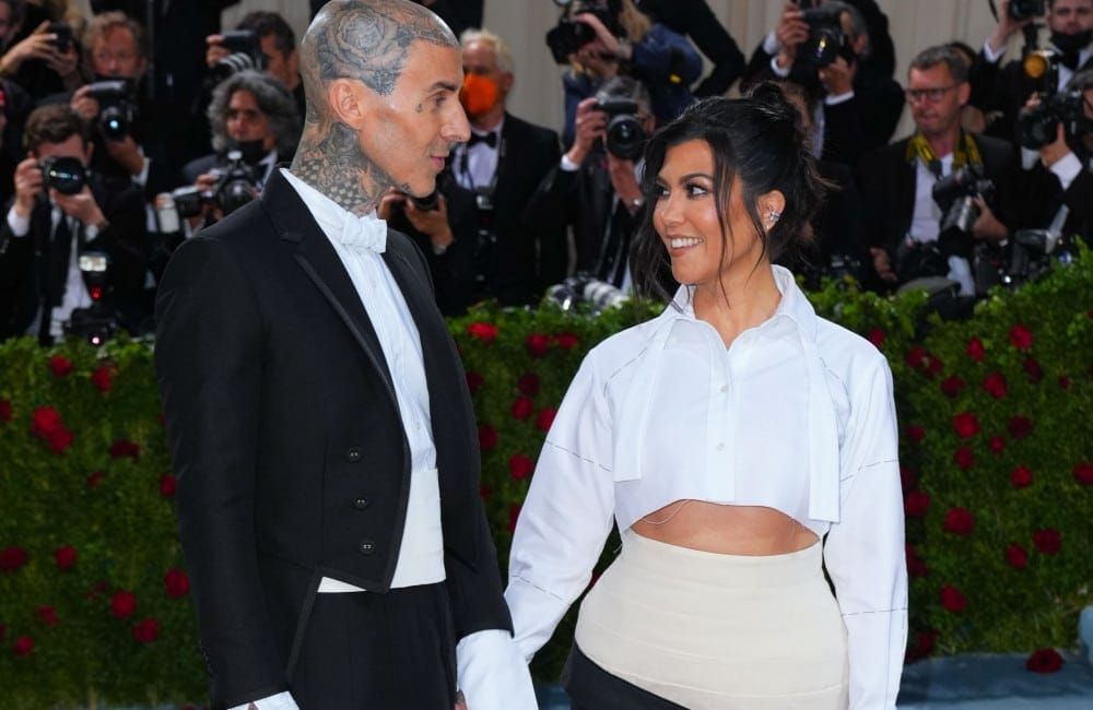 Travis Barker and Kourtney Kardashian - Met Gala 2022 - Metropolitan Museum of Art - Getty Images