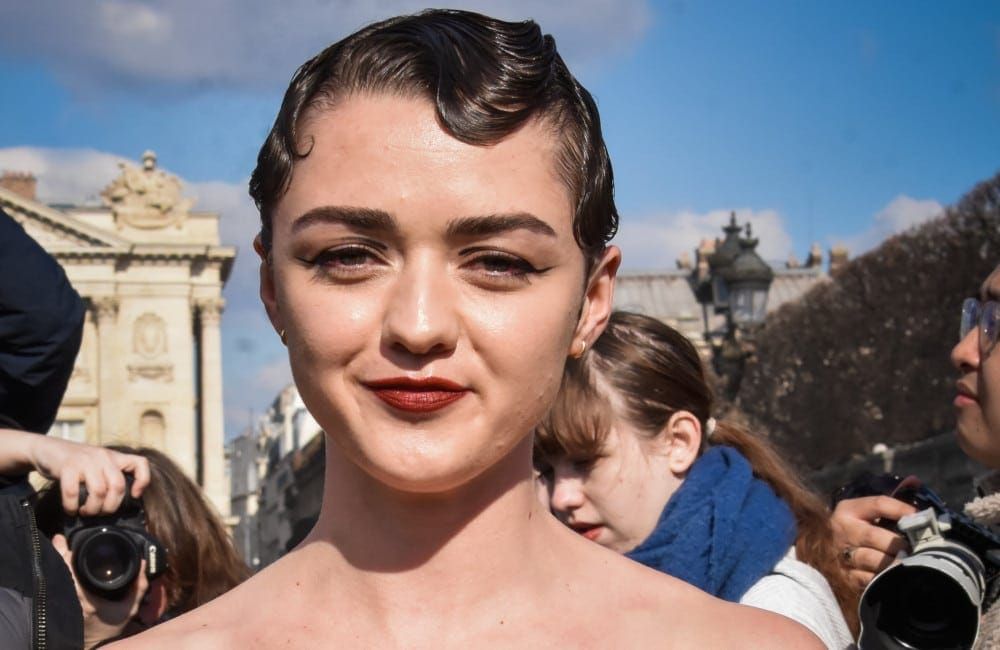 Maisie Williams -  Paris Fashion Week Dior show 2023 - Avalon