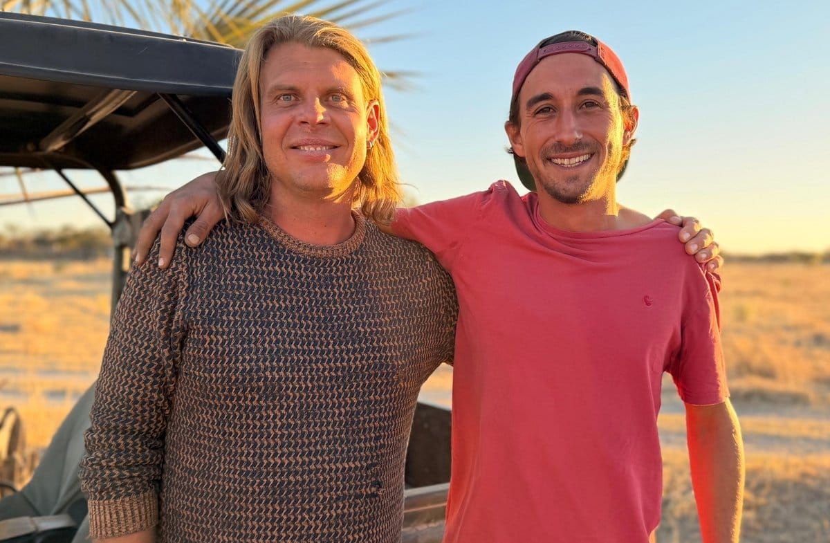Die besten Freunde Alexander (l.) und Martin suchen bei "Bauer sucht Frau International" zwei Frauen fürs gemeinsame Leben i…