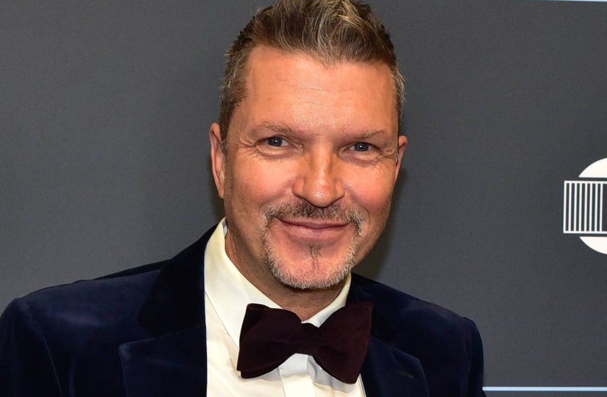 Schauspieler Hardy Krüger jr. steht für das Theaterstück "Der Sohn" auf der Bühne.